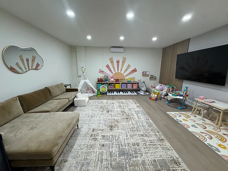 4827 SW 34th Ave — Photo 11