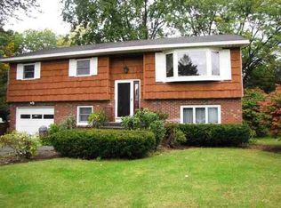 3 Spruce Ct, Voorheesville, NY