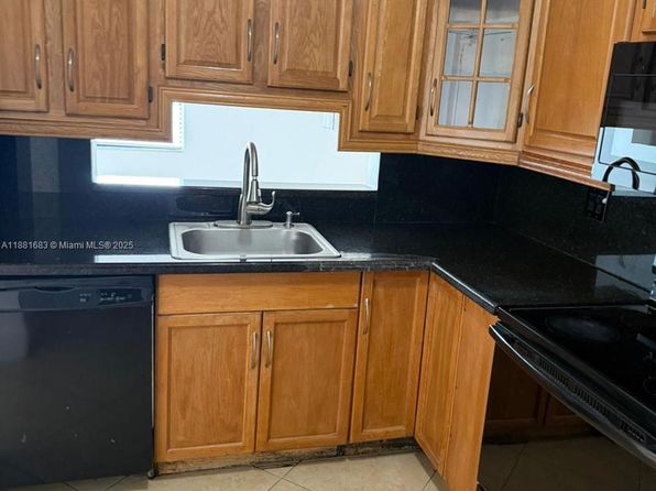 3399 Foxcroft Rd APT 202