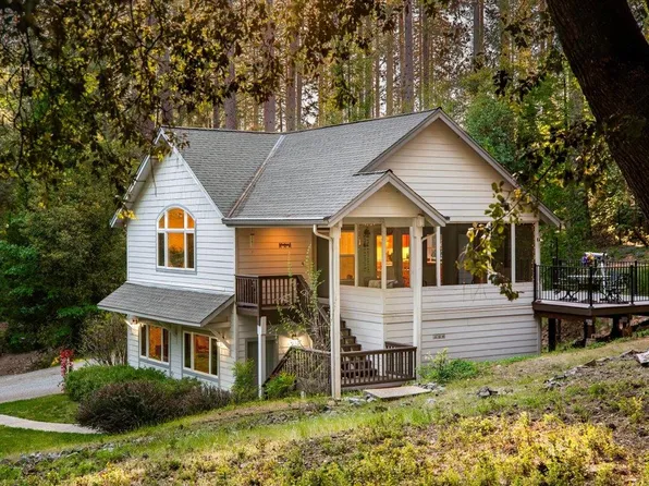11992 Willow Valley Rd, Nevada City, CA 95959