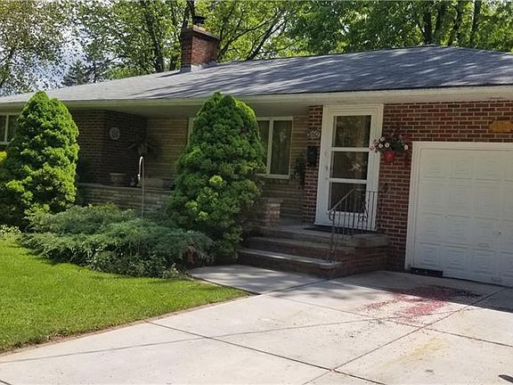 2nd image of 410 Saint Joseph Dr