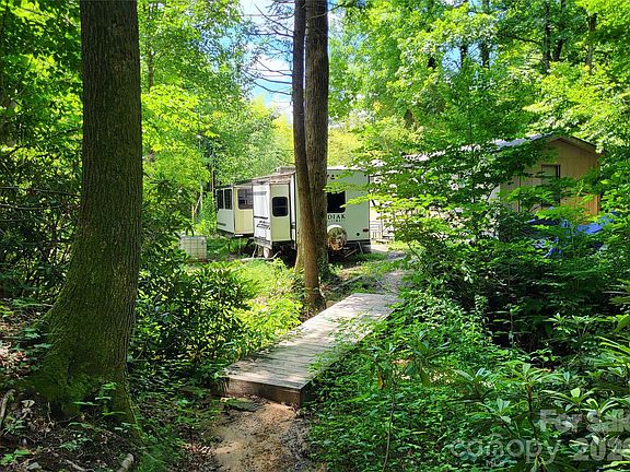 2nd image of 51 Bird Creek Estates Rd