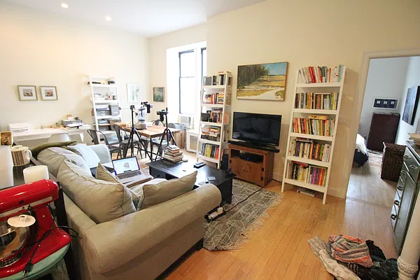 Rented by Luxor Homes & Investment Realty | media 14