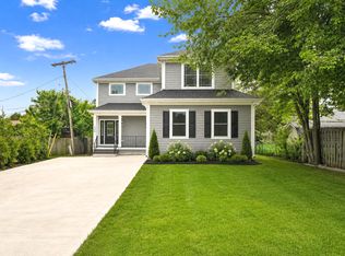 249 S Kenilworth Ave, Villa Park, IL 60181