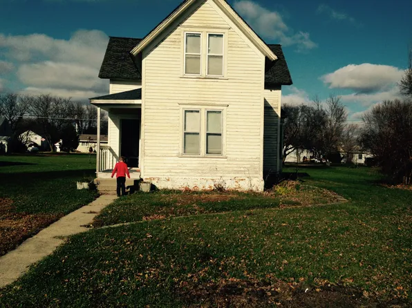 313 E Iowa St, Elmore, MN 56027