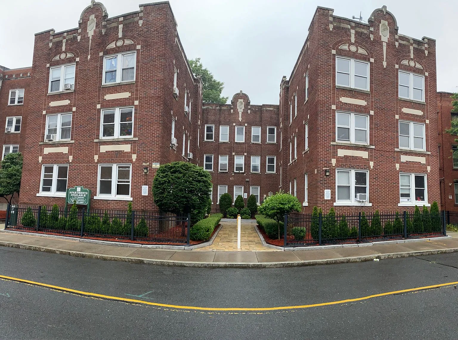27-31 Glen Street — Photo 1