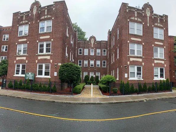 27-31 Glen Street, 27 Glen St APT 10, New Britain, CT 06051