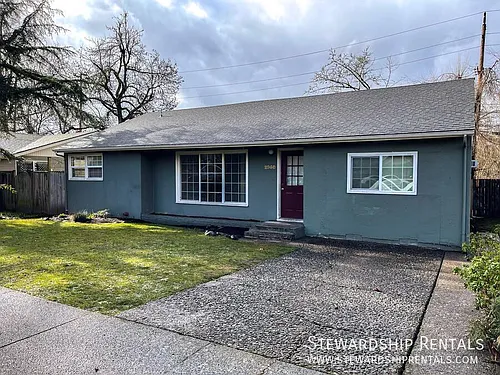 2960 Alder St Photo 1