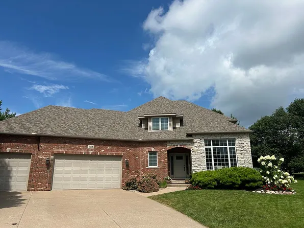 4913 Coventry Ct, Davenport, IA 52807