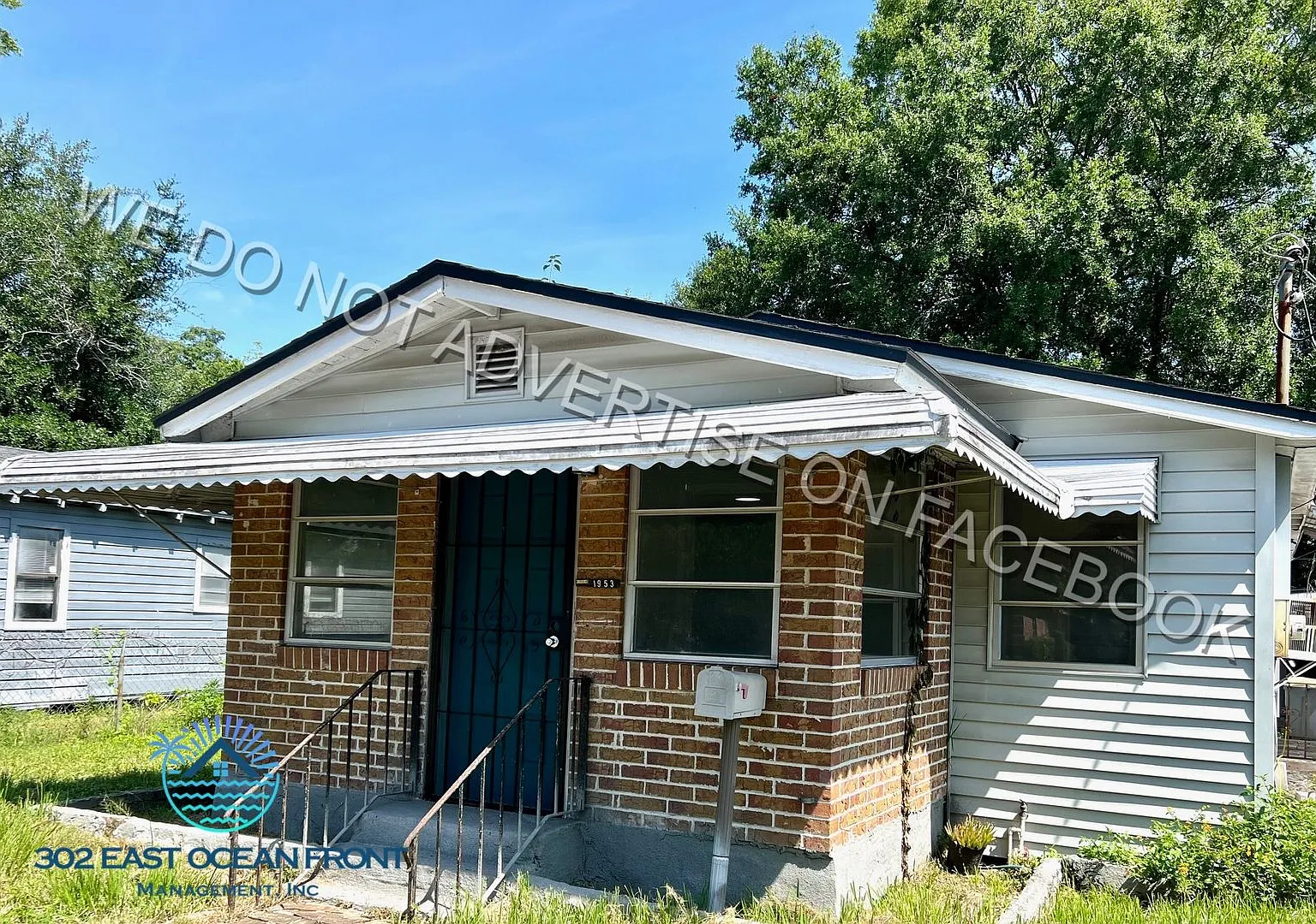 Coming Soon! $200 Off First Month Rent - Fully Updated 3 Bedroom / 1 Bathroom House Now Available... — Photo 2