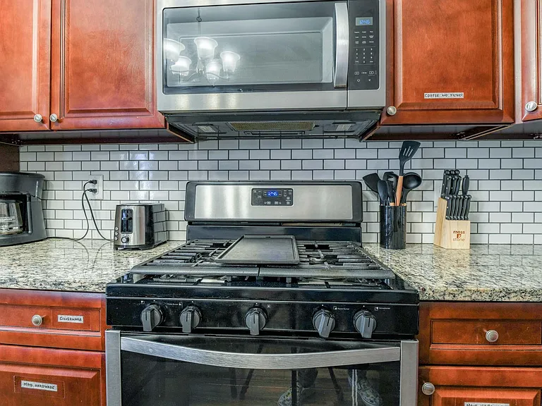 34 Gray St #2 — Photo 5