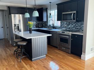 50 Searle Ave, Cranston, RI 02920