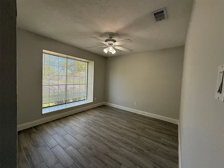9503 Homeland Dr — Photo 16