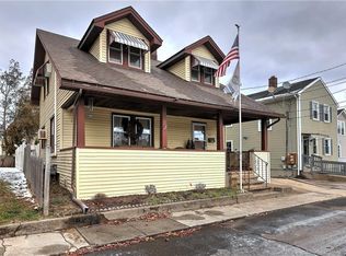 12 Holbrook Ct, Ansonia, CT 06401