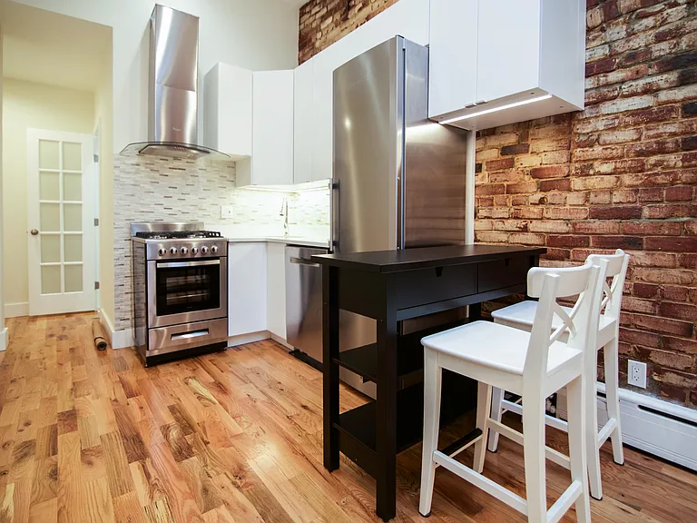 583 Meeker Ave #3L — Photo 5
