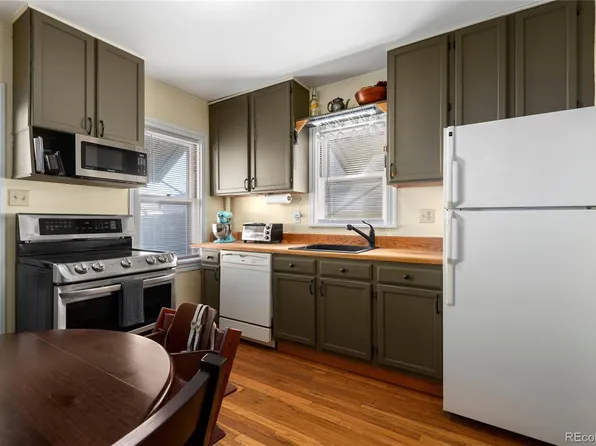 2886 S Acoma Street, Englewood, CO 80110