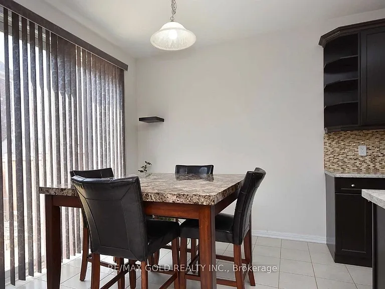 94 Robert Parkinson Dr — Photo 11