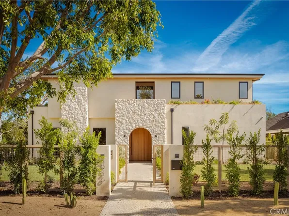 4956 Gentry Ave, Valley Village, CA 91607