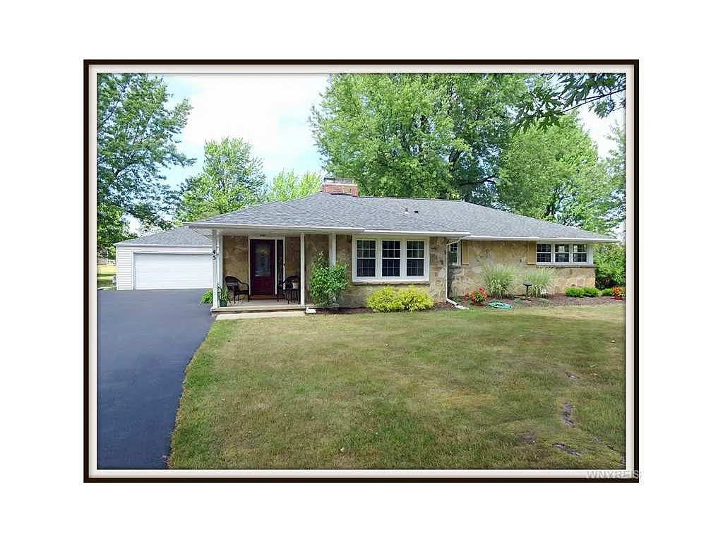 45 Mayfair Ln photo 1
