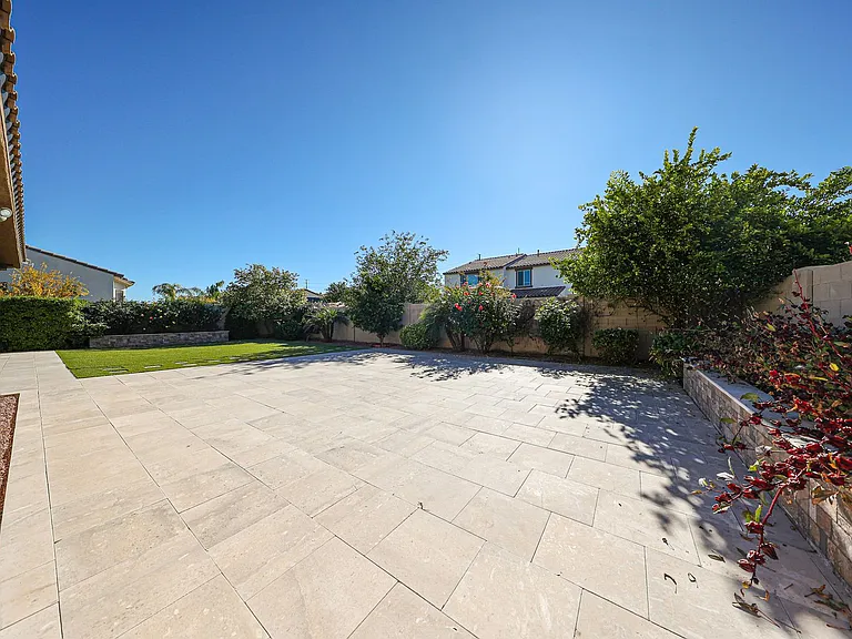 2545 E Ebony Dr — Photo 66