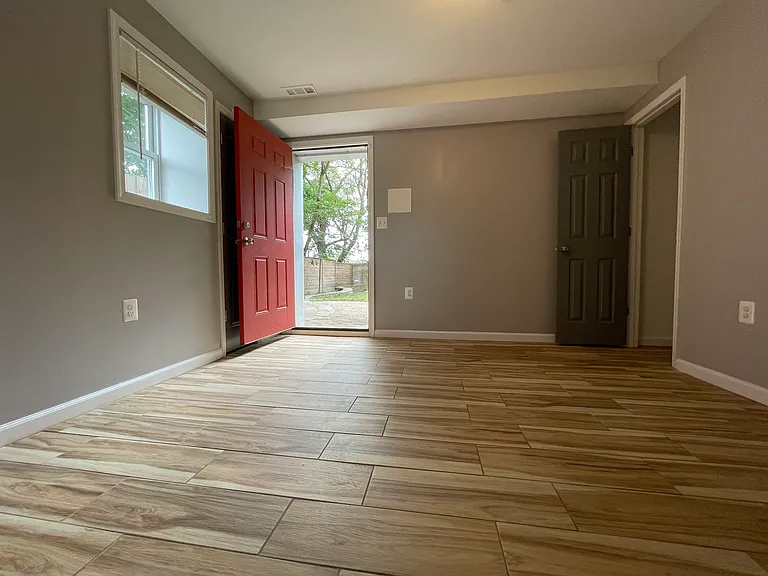 849 Berkshire Dr — Photo 14