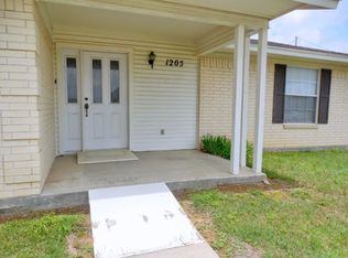 1205 Baldridge Dr, Gatesville, TX 76528