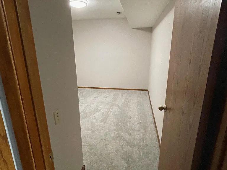 11440 Lakeview Dr — Photo 13