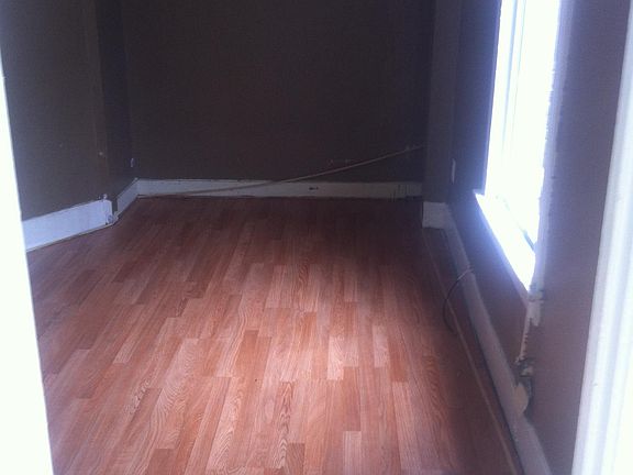 3rd image of 516 25th St