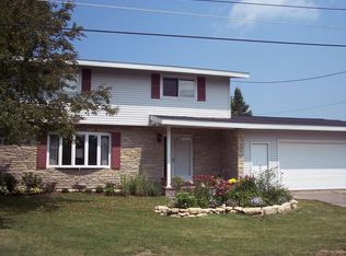 117 E 13th Ave, Sault Sainte Marie, MI 49783
