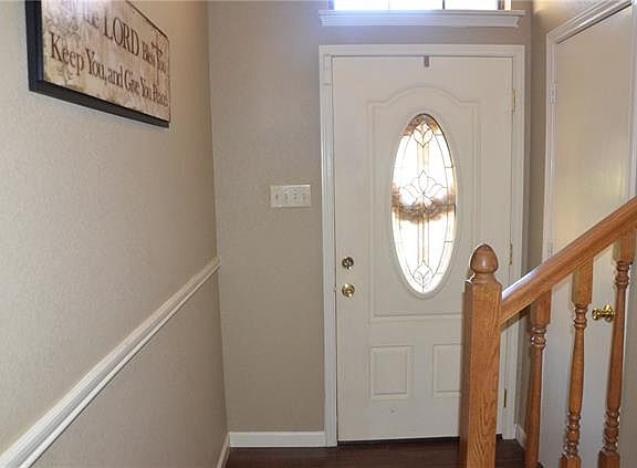 3rd image of 942 S Old Orchard Ln