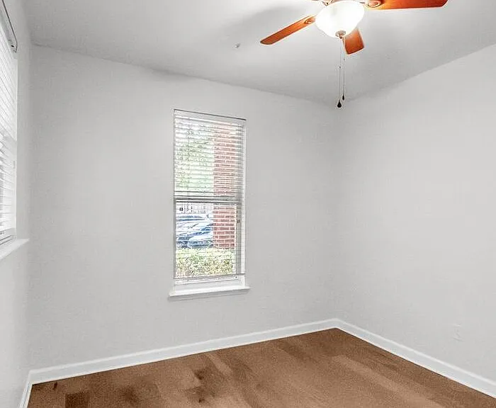 714 Northeast Dr #52 — Photo 6
