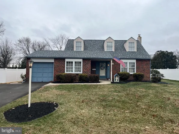 410 Wendy Rd, Southampton, PA 18966