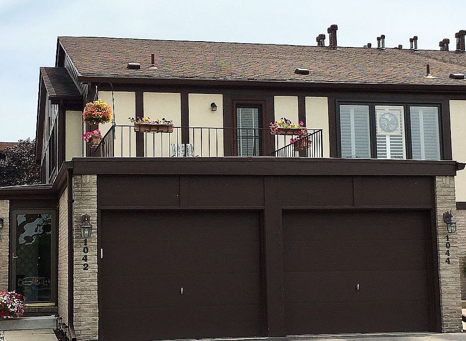 1st image of 1042 Country Club Dr