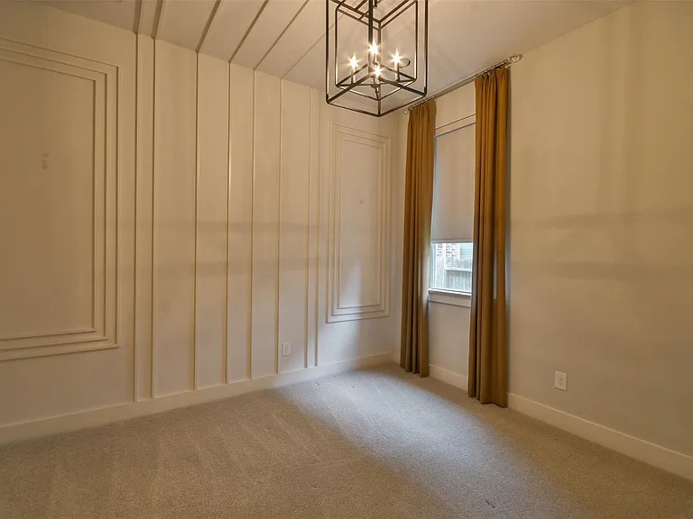 5911 Vineyard Creek Ln — Photo 37
