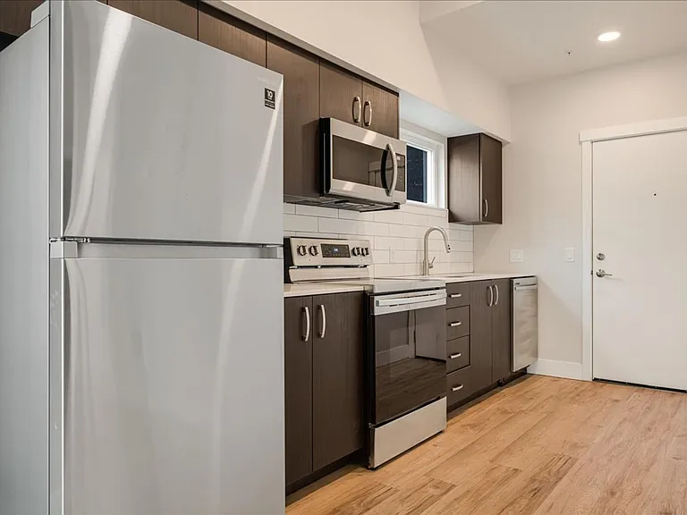 Brookside Apartments — Photo 51