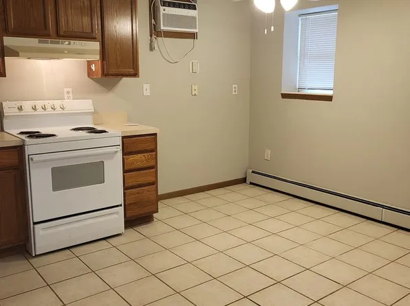 Bertrand Apts, 728 W Bertrand St #5, Saint Marys, KS 66536