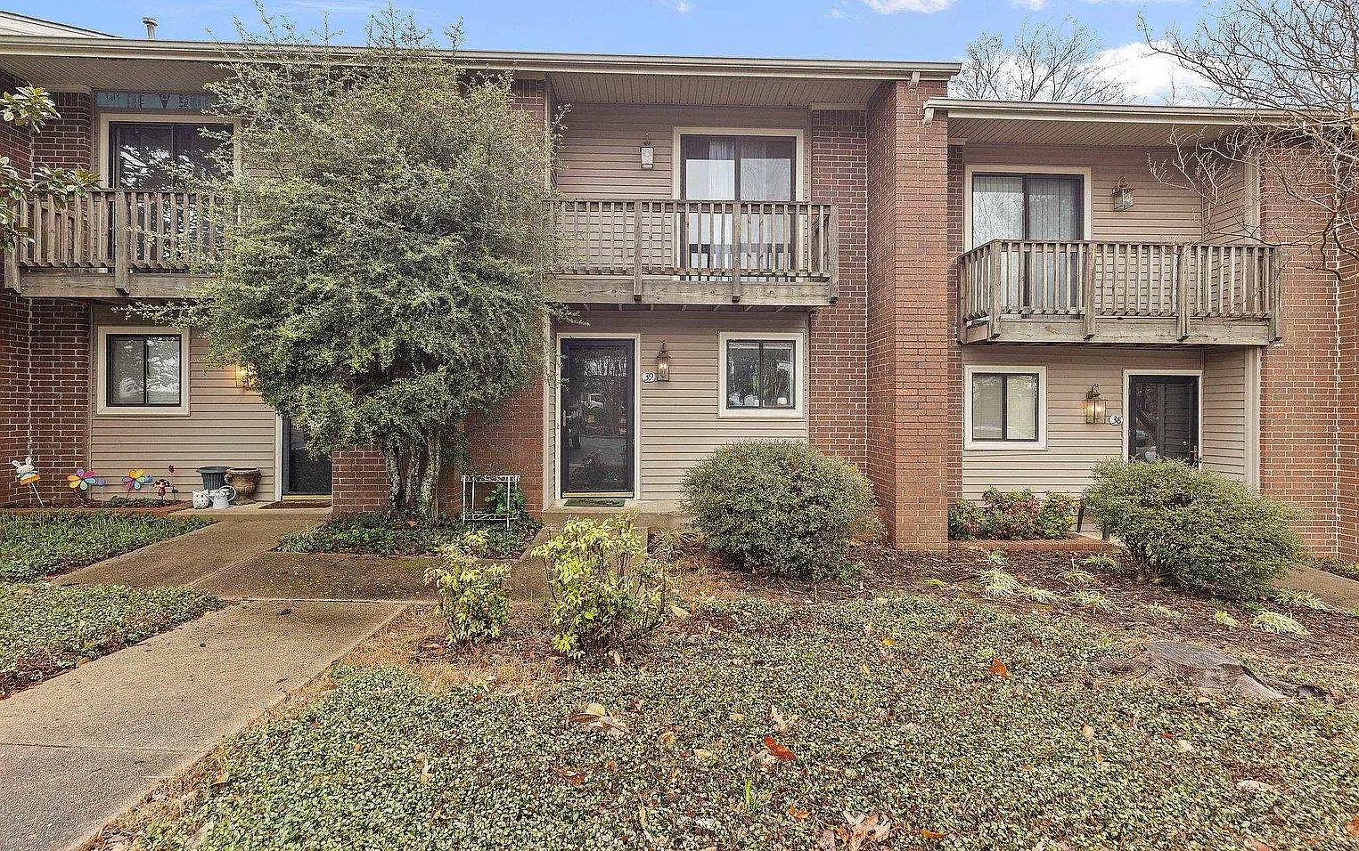 2 bed, 1434 sqft, $1,700 — Photo 1