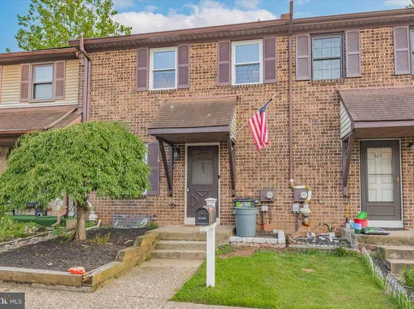 882 Williams Pl, Warminster, PA 18974