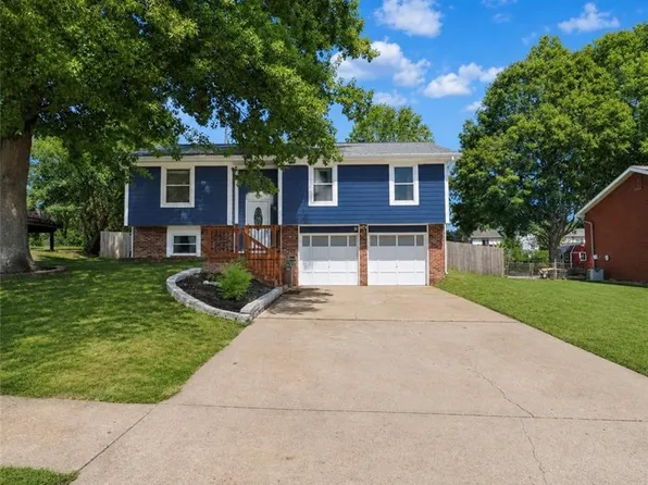 5420 Locust Ave, Kansas City, KS 66106