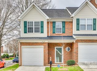 2035 Lennox Square Rd, Charlotte, NC 28210