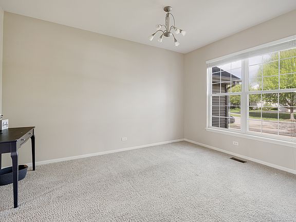 3rd image of 1387 Baroque Ave