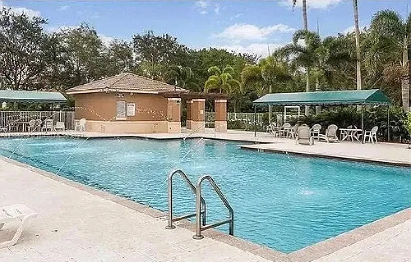 3 bed, 1532 sqft, $4,000 — Photo 2