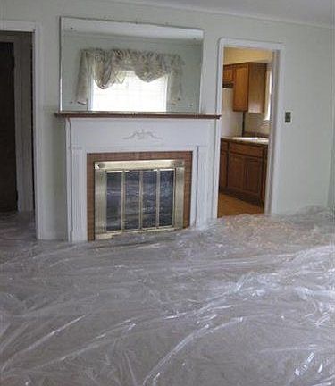 2nd image of 3647 W 127th St