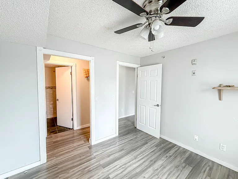 4000 Somervale Ct SW — Photo 10