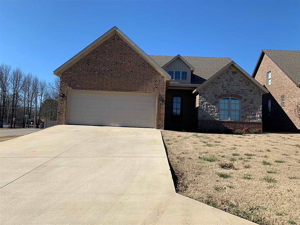 2nd image of 1201 Bobtail Ln