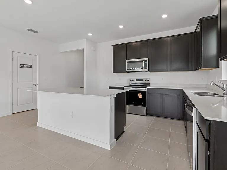 11243 Sycamore Glen Loop — Photo 8