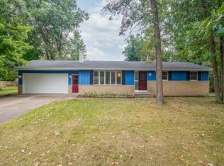 1970 Green Tree Dr, Plover, WI 54467