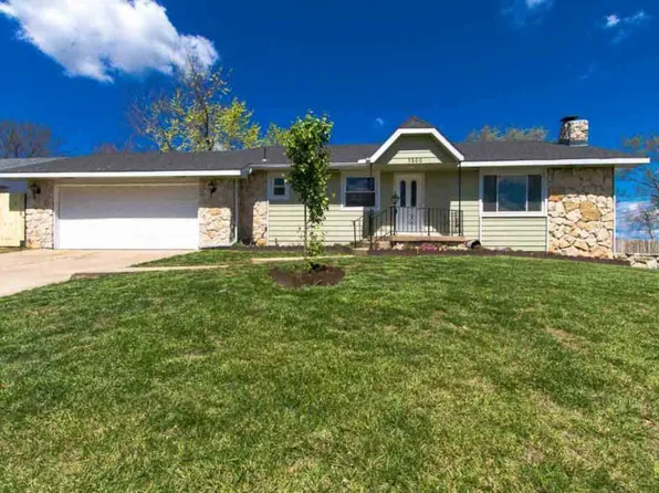 1500 W Willow Ln, Haysville, KS 67060