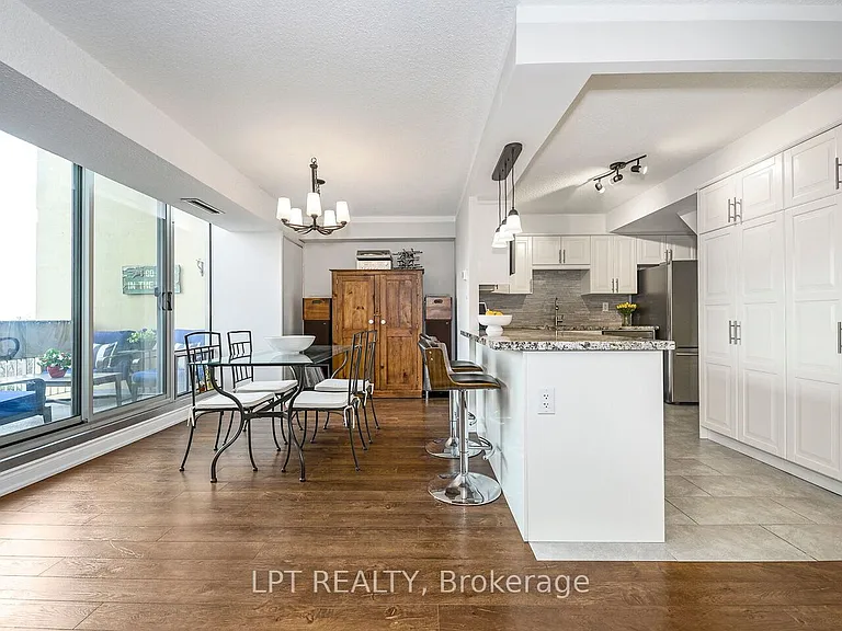 1300 Marlborough Ct #534 — Photo 8