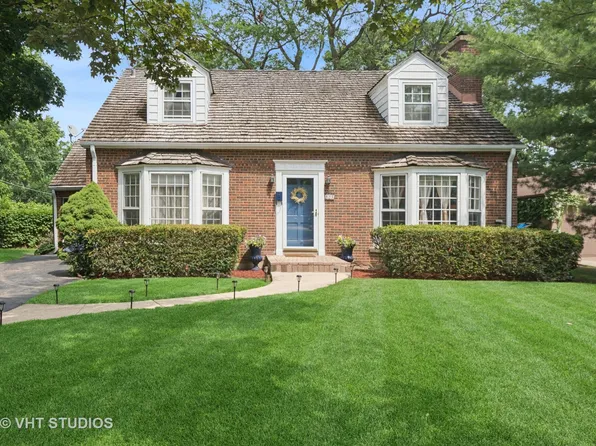 841 Rolling Pass, Glenview, IL 60025
